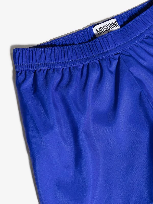 ( Nouvelle Collection ) Moschino Kids 40457 SURF BLUE Short De Bain à Motif Teddy Bear Enfant 6 ( Nouvelle Collection ) Moschino Kids 40457 SURF BLUE Short De Bain à Motif Teddy Bear Enfant – Image 4