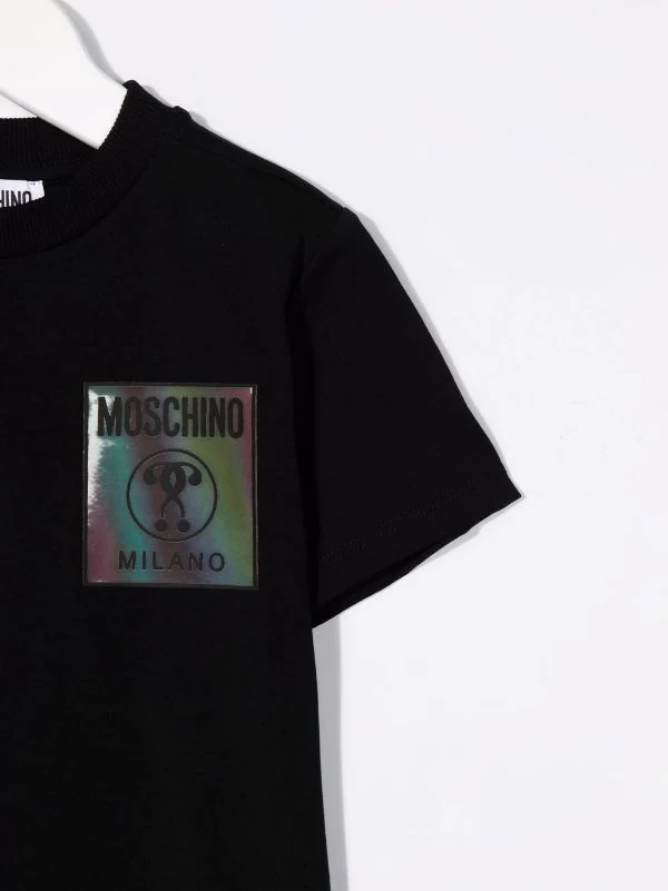( Nouvelle Collection ) Moschino Kids 60100 NERO/BLACK T-shirt à Patch Logo Enfant 5 ( Nouvelle Collection ) Moschino Kids 60100 NERO/BLACK T-shirt à Patch Logo Enfant – Image 3