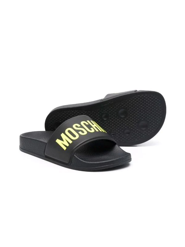( Nouvelle Collection ) Moschino Kids Claquettes à Logo Imprimé 02 NERO-VERDE 4 ( Nouvelle Collection ) Moschino Kids Claquettes à Logo Imprimé 02 NERO-VERDE – Image 2