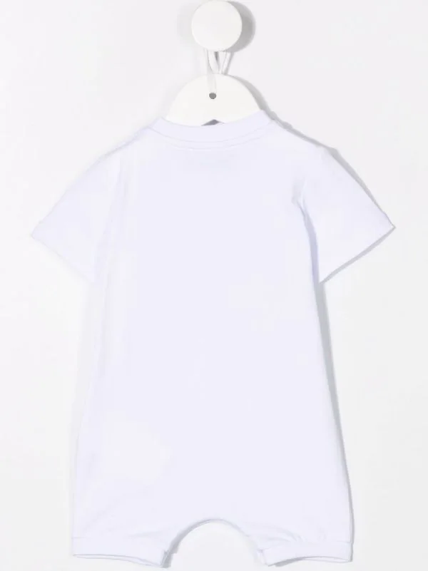 ( Nouvelle Collection ) Moschino Kids White Toy Fruits Lot De Deux Pyjamas à Imprimé Graphique Enfant 5 ( Nouvelle Collection ) Moschino Kids White Toy Fruits Lot De Deux Pyjamas à Imprimé Graphique Enfant – Image 3